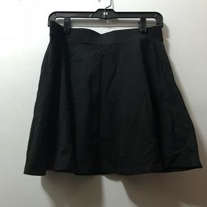 plain black circle/skater skirt